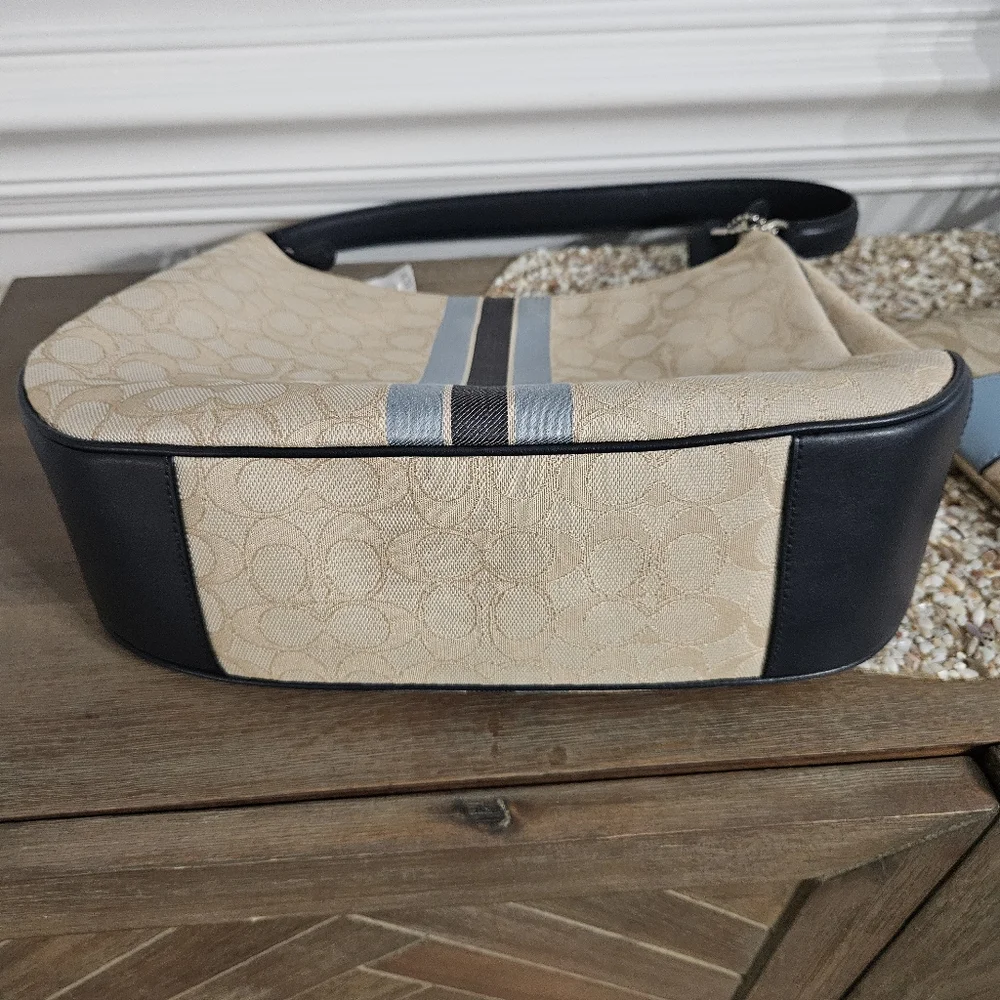 COACH SIGNATURE JACQUARD STRIPE ZIP HOBO F39042 SILVER/KHAKI MULTI Wrislet Inc